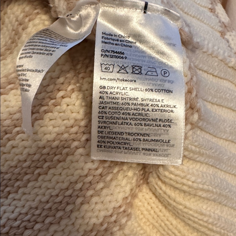 H&M - (New!) Cream and beige striped half-zip sweater - size S - Picture 5 of 13